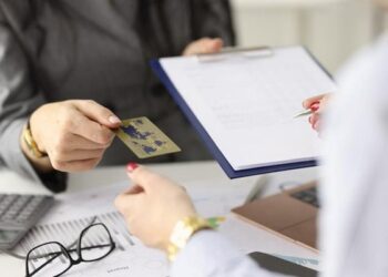 Top 5 Dos and Don’ts of Opening a Bank Account